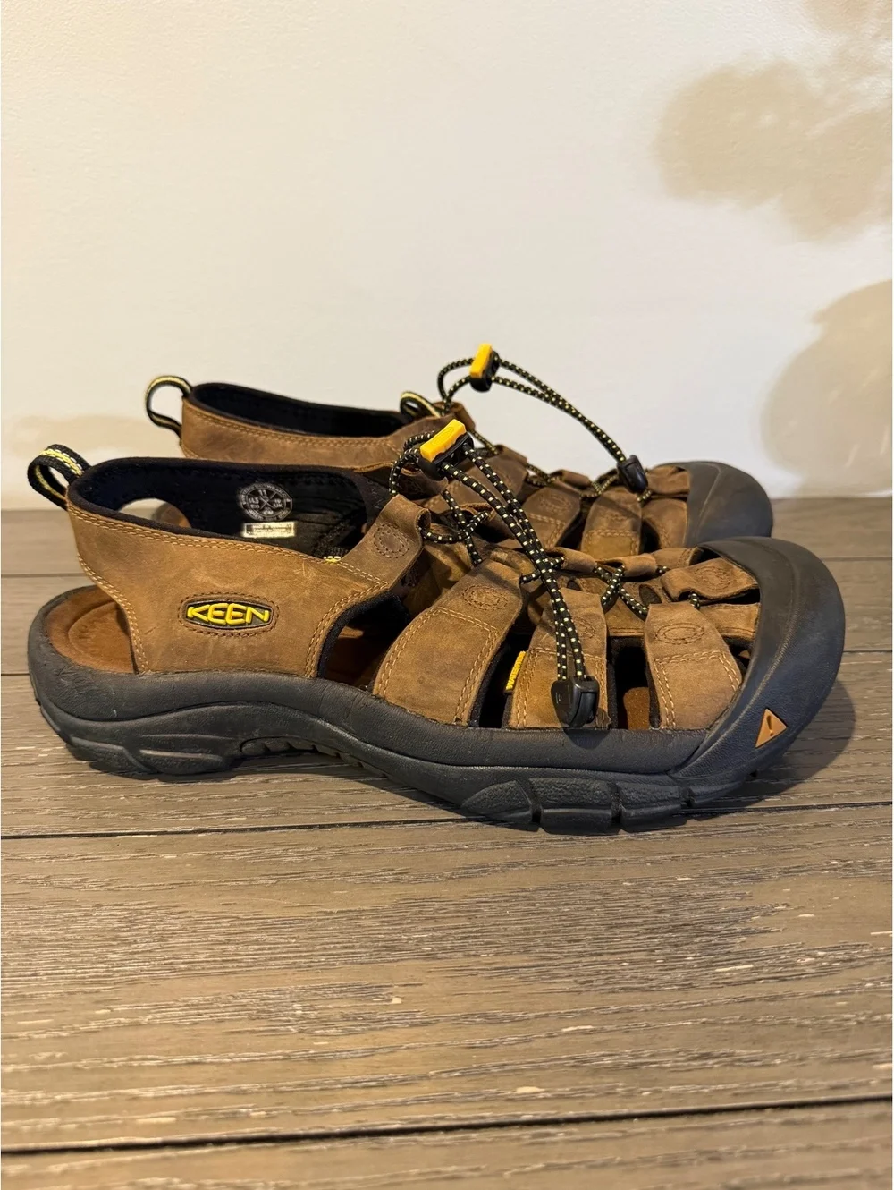 Keen Waterproof Brown Leather Sport Sandals Men’s Size 11